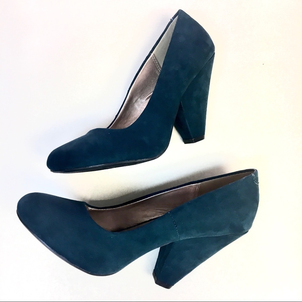 Green Round Toe Retro Pumps Faux Suede
